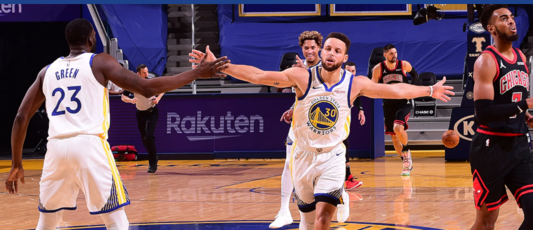 Steph Curry puts up 32 points in return to action